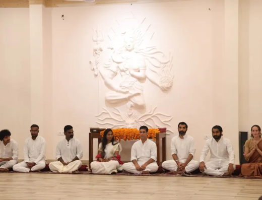 200 Hour Yoga Teacher Training in Rishikesh, India